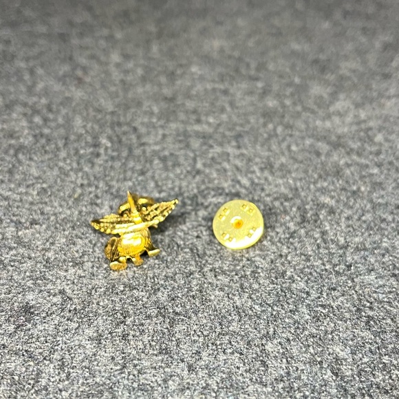 Guardian dog pin - Picture 6 of 10